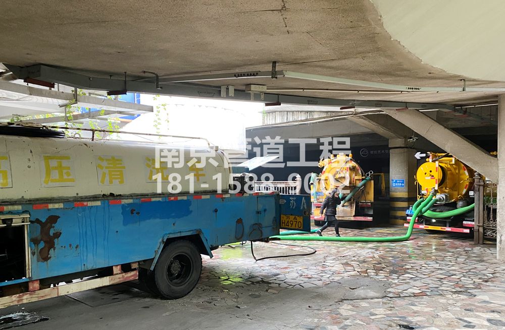 273正达商场地下室污水清理